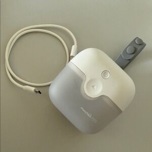 Munchkin Portable UV Sterilizer Plus with Rechargeable Battery